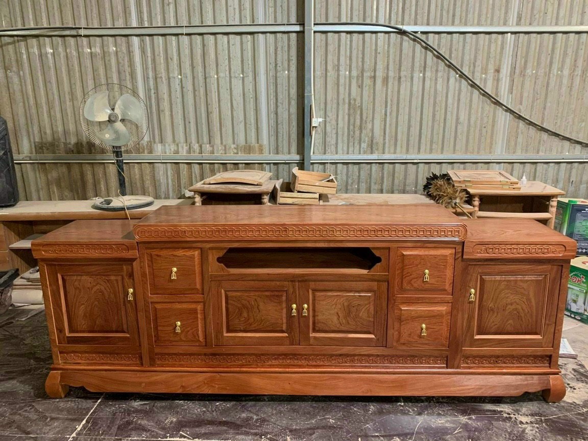 Kệ Tivi Thiết Kế Cổ Điển Gỗ Hương Đá